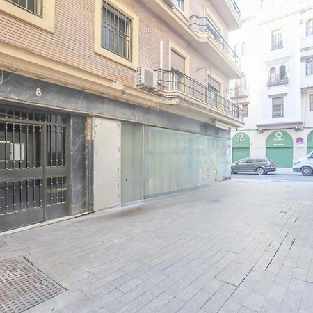 Galindo Center Premium Suites, Free Parking Siviglia Esterno foto