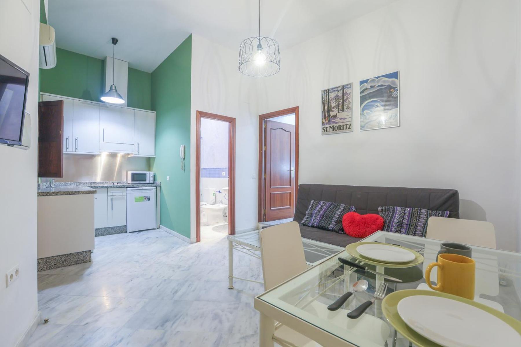 Galindo Center Premium Suites, Free Parking Siviglia Esterno foto